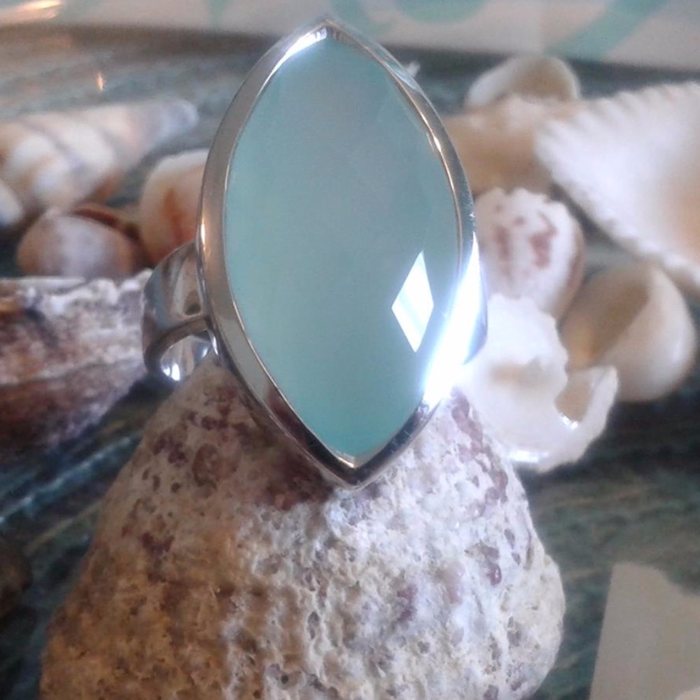 Chalcedoney  Sterling Silver Ring